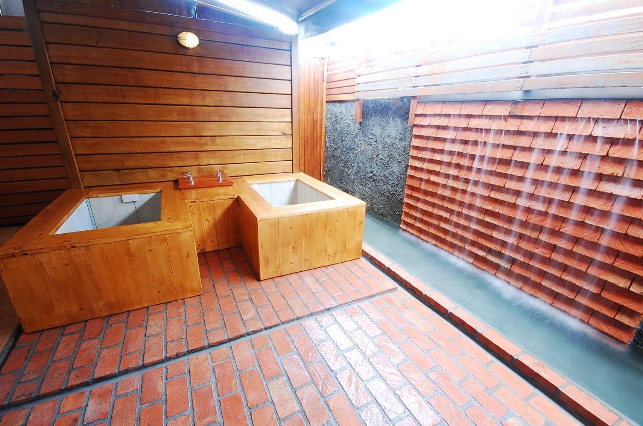 March 3 B&B Yilan 羅東鎮 エクステリア 写真