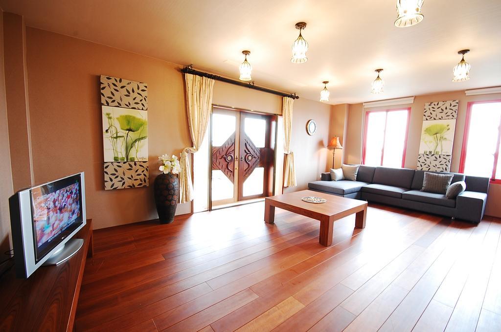 March 3 B&B Yilan 羅東鎮 エクステリア 写真