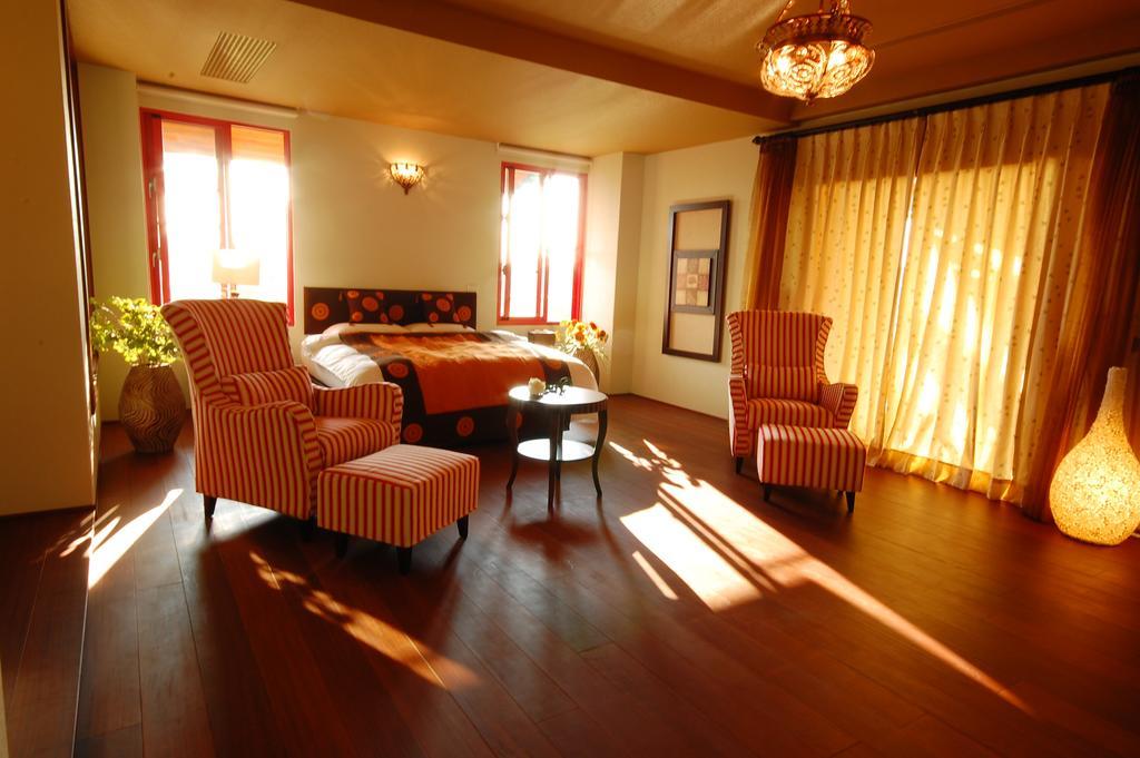 March 3 B&B Yilan 羅東鎮 エクステリア 写真