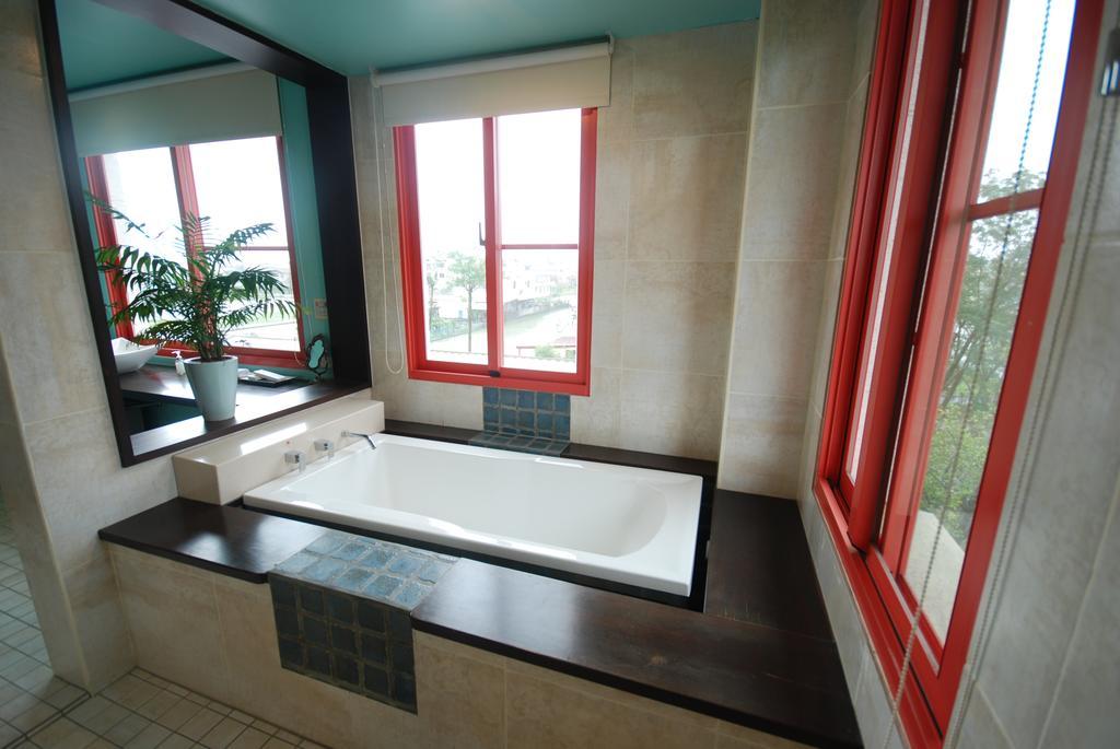 March 3 B&B Yilan 羅東鎮 エクステリア 写真